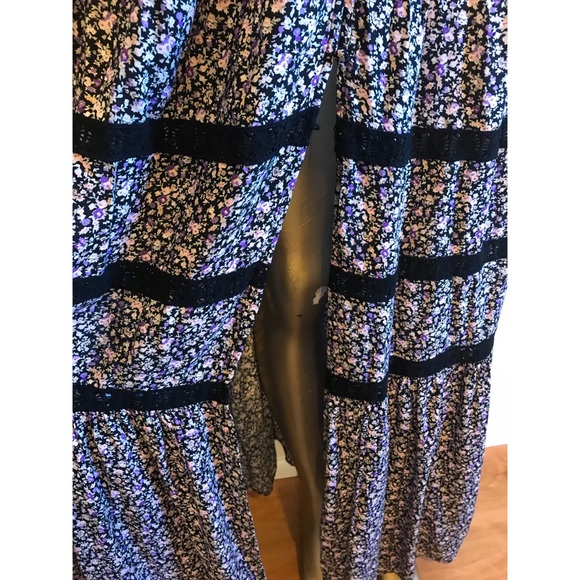 🌹 BEAUTIFUL FULL LENGTH FLORAL DRESS 🌹 - Picture 4 of 4